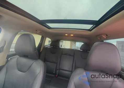 2013 Volvo Xc60 3.2 z USA, uszkodzony, nr VIN YV4952DL2D2412226